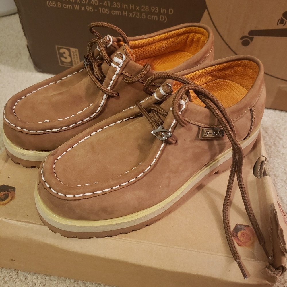 B boots - Picture 4 of 5
